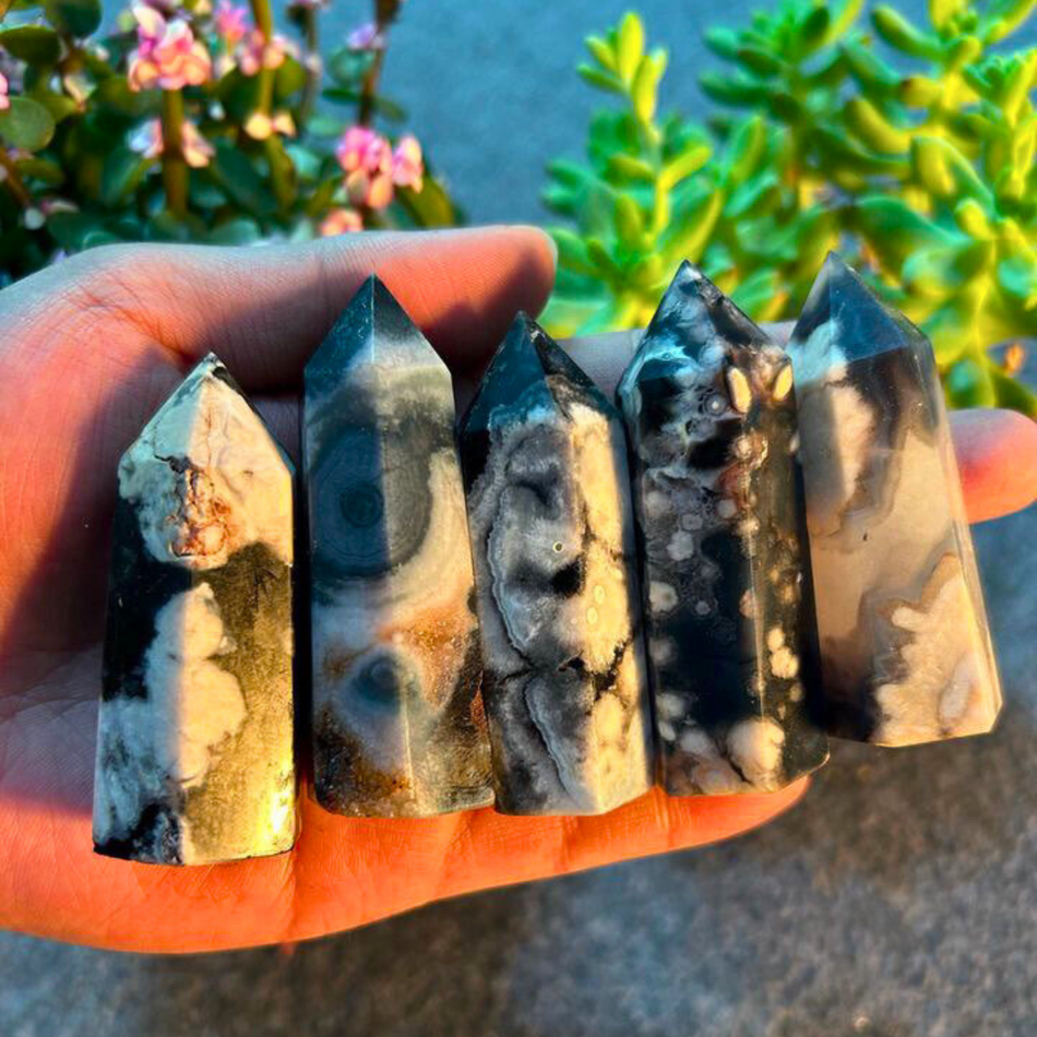 Black Flower Agate Tower - Set of 5